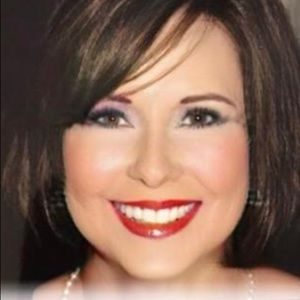 Meet your Posher, Carole